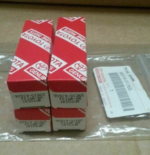 3X BOSCH IRIDIUM Spark Plugs for TOYOTA AYGO I 1.0 11->14 B1 Double