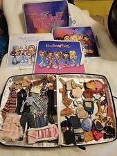 VTG BRATZ Doll World Tour Travel Carrying Case With Insert, Clothes Accessories