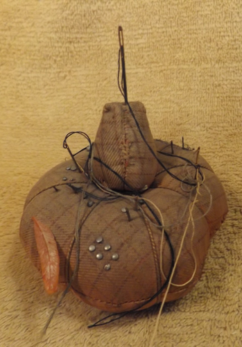 Antique Pumpkin Shaped Pin Cushion very faded - Picture 2 of 4