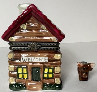 Trinket Box Log Cabin With Moose Figurine *Small paint loss READ Description
