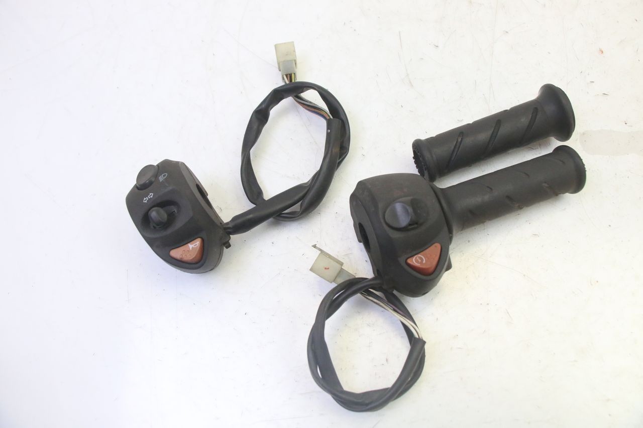 HANDLEBAR SWITCHES - PEUGEOT SATELIS 125 (2006 - 2009)