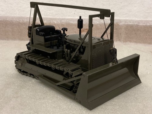 Tractor tractor tractor escala 1/25 NZG 386 Caterpillar D7 50 aniversario Segunda Guerra Mundial - Imagen 2 de 16