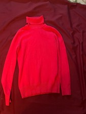 Fitted Coral-red turtleneck sweater pullover for women in size M.