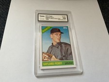 2010 TOPPS CMT73 GAYLORD PERRY BASEBALL CARD GRADED 10