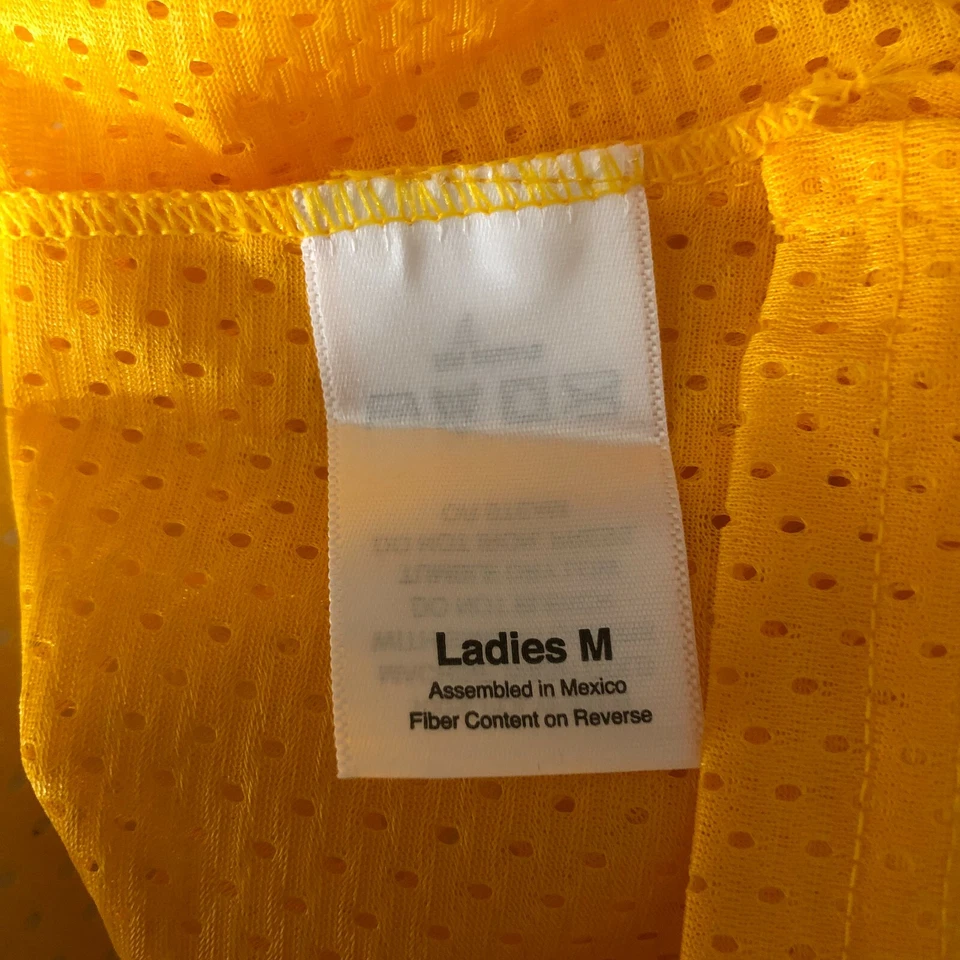 Camiseta Augusta para mujer cuello en V manga corta atlética amarilla talla M Foto 4 de 4