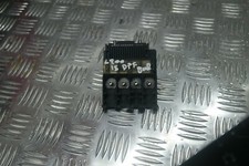 BFD040167 2015 MITSUBISHI L200 2.5 DID BARBARIAN BATTERY CONNECTOR