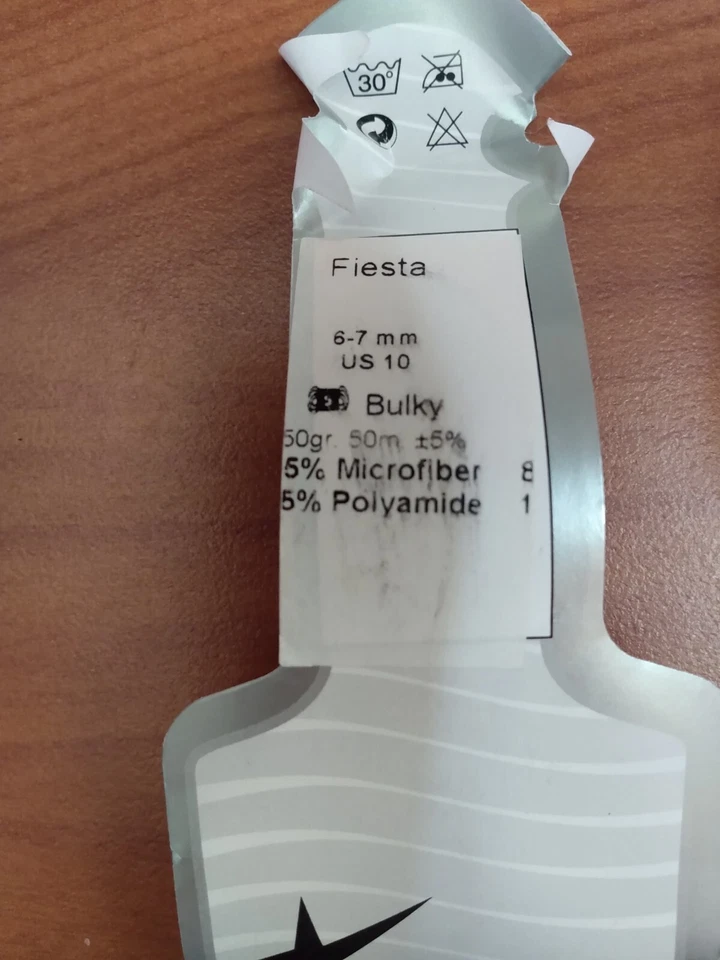 Hilos de hielo Fiesta hilo voluminoso paquete de 4 ¡Nuevo! Foto 3 de 3