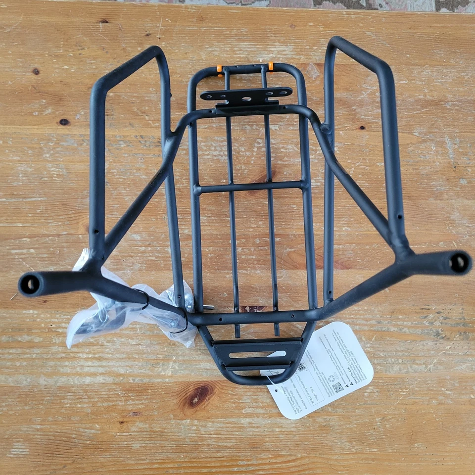 Cuadro portabicicletas de turismo Ibera PakRak montado para tapa y herrajes más pesados Foto 3 de 4