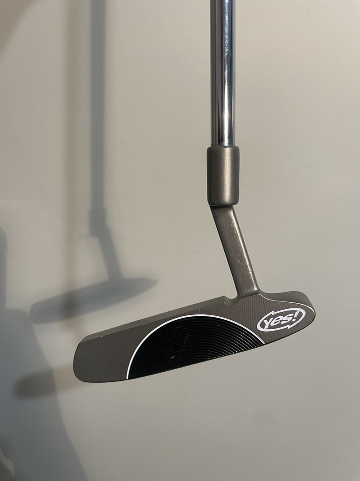 Putter De Golf YES! C-Groove Callie Swash Desh - Droitier - Longueur 33" - Tige Acier Rigide - Occasion