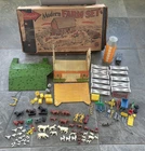 VTG LOUIS MARX Modern Farm Set Original Box With Many Original Pieces Happi Time