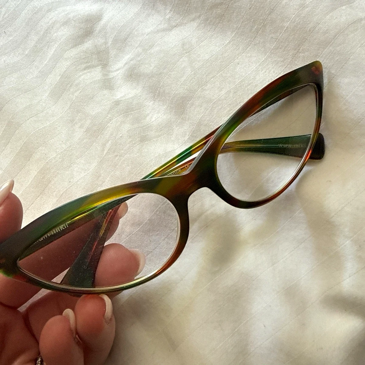Alain Mikli A05031 Pearled Red Cat‑Eye Frames — Artsy Sculptural Italian Design Alain Mikli - A03516 Eyeglasses | Specs Collective main image 3