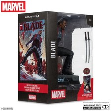 Marvel Blade statue + Comic Book #1 Red Plati...