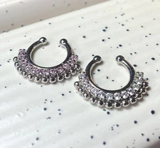 1pc Non-Piercing Paved Gem Fan Septum Hanger Clip-On Fake Nose Ring Body Jewelry