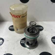 MOOG Hydrolux Hydraulic Cartridge Valve  XCB10057-000-00 Husky HPN 661757 New