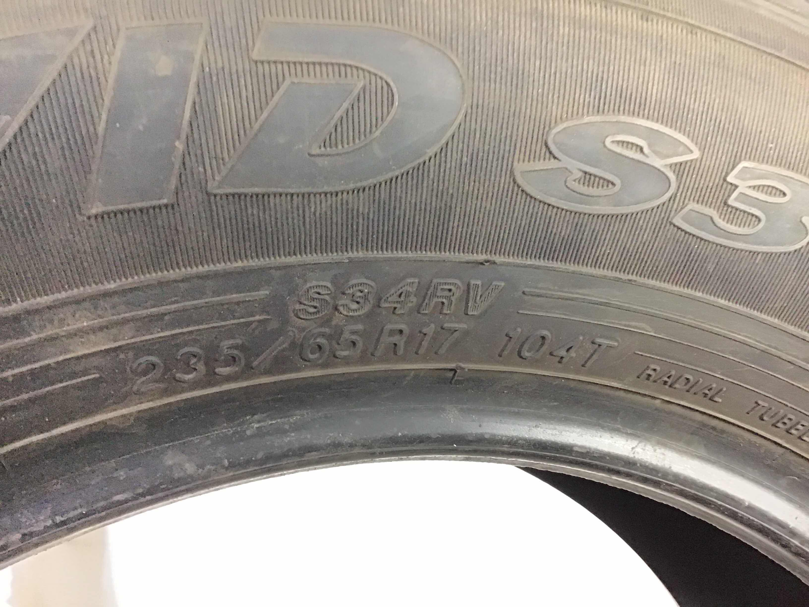 Set Of 2 P235/65R17 Yokohama Avid S34RV 104 T Used 9/32nds | eBay