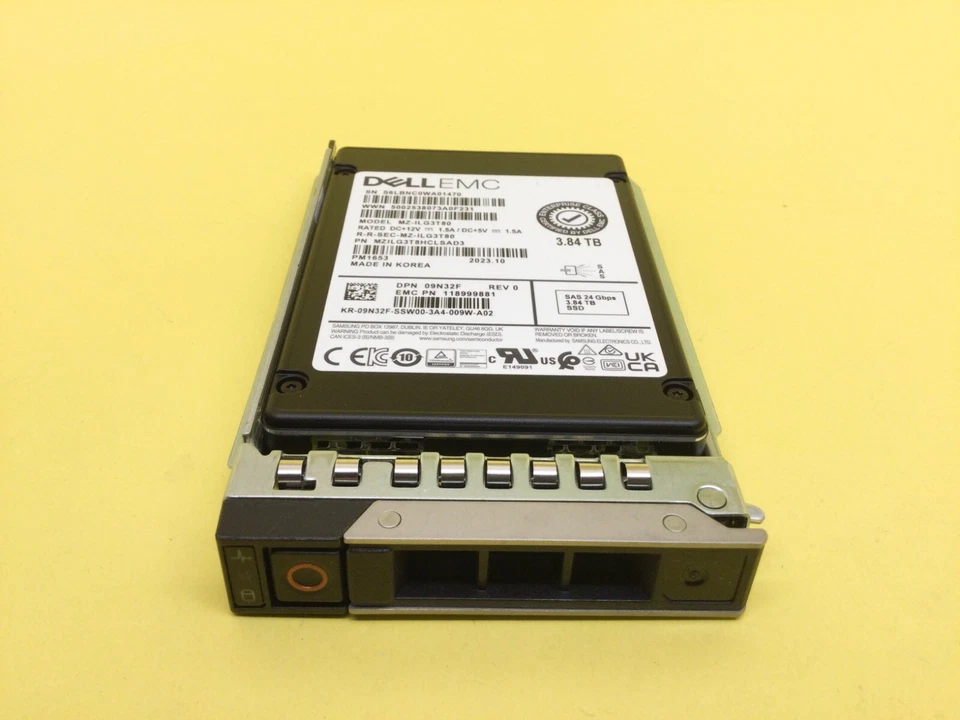 9N32F DELL 3.84TB SAS 24Gb/s Read Intensive 2.5" SSD 09N32F MZ-ILG3T80 New - Image 3 of 4