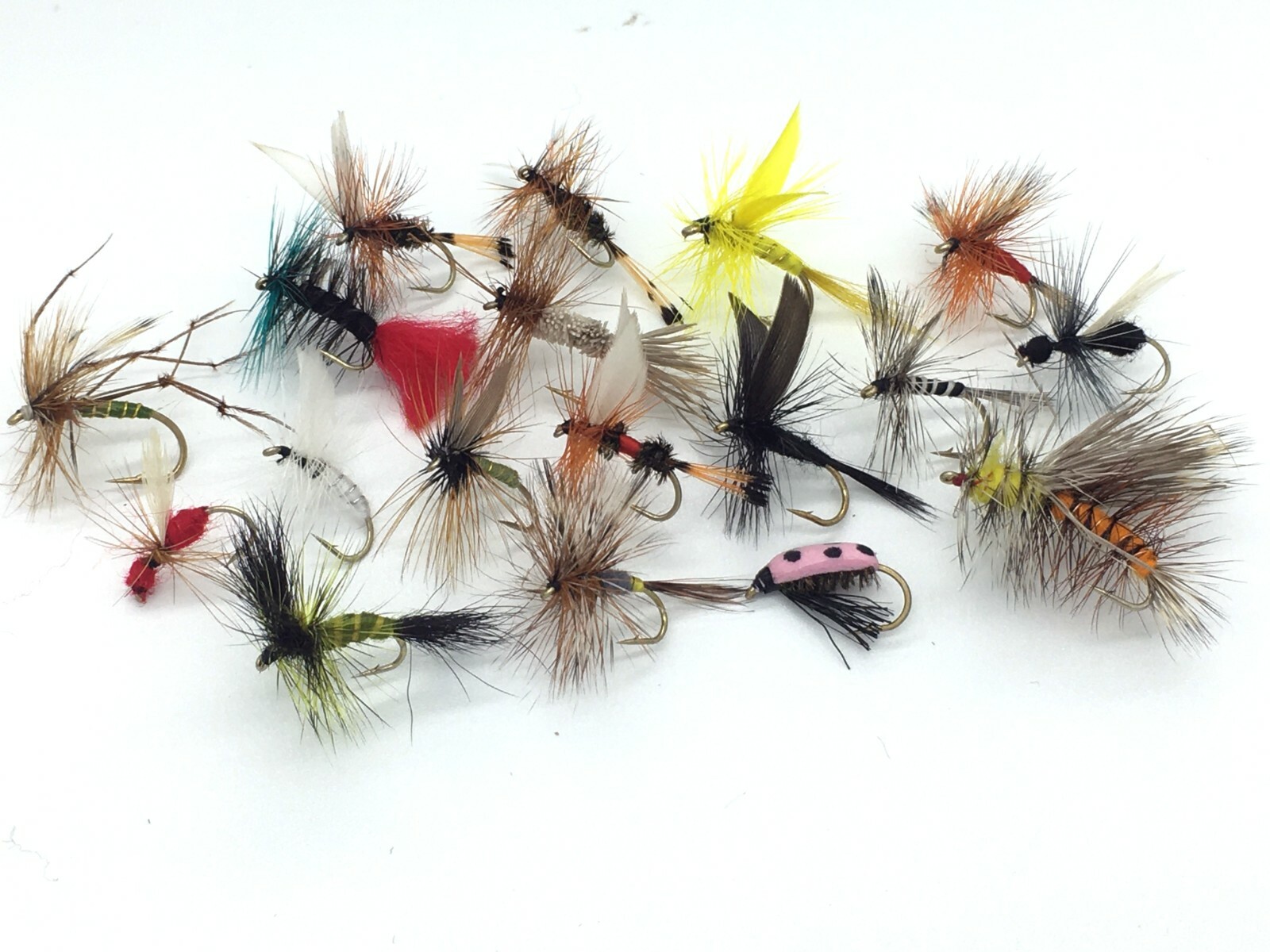Fly Fishing DRY FLY FISHING FLIES Sizes 8-16 Pack of 40 #8