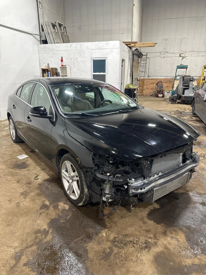 Used Engine Coolant Reservoir fits: 2014 Volvo S60 2.5 Grade A - Imagem 4 de 4