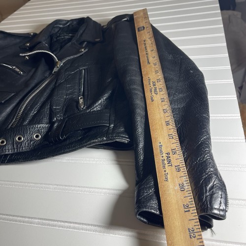 Vintage: Black LEATHER Motorcycle Jacket by UNIK Leather Apparel - Size M - Picture 11 of 15