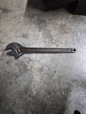Wright Tool 9AC18 18'' Adjustable Wrench Maximum Capacity 2-1/8'' 