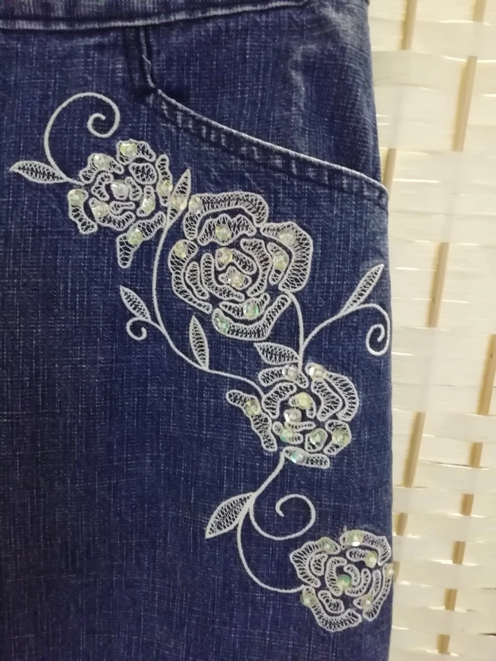 Dash size 14 long denim skirt with applique detail in very good condition - Image 4 of 4