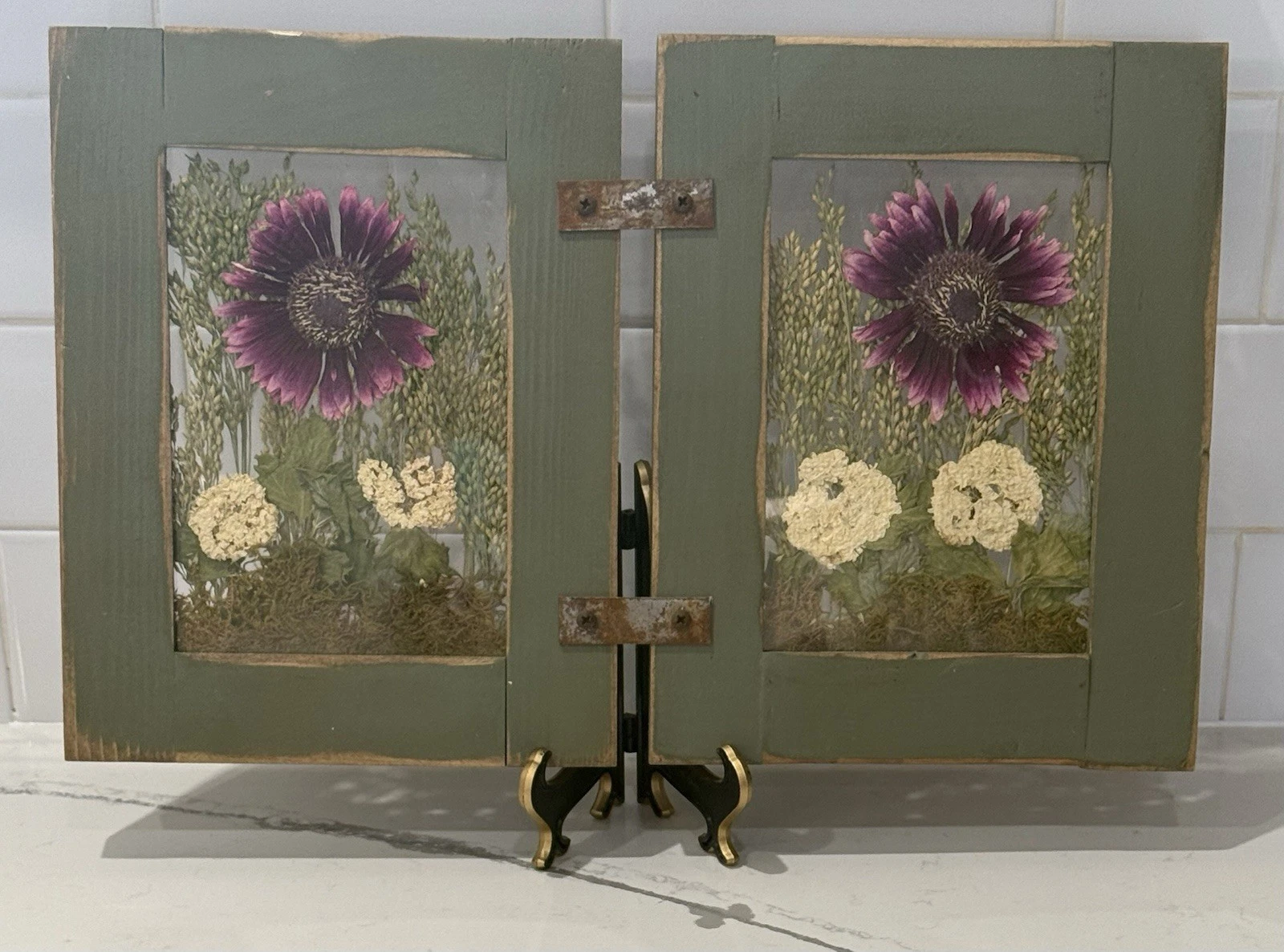 Wooden Green Framed Glass Dried Purple Flowers Handmade Hanging Wall Art 9x15