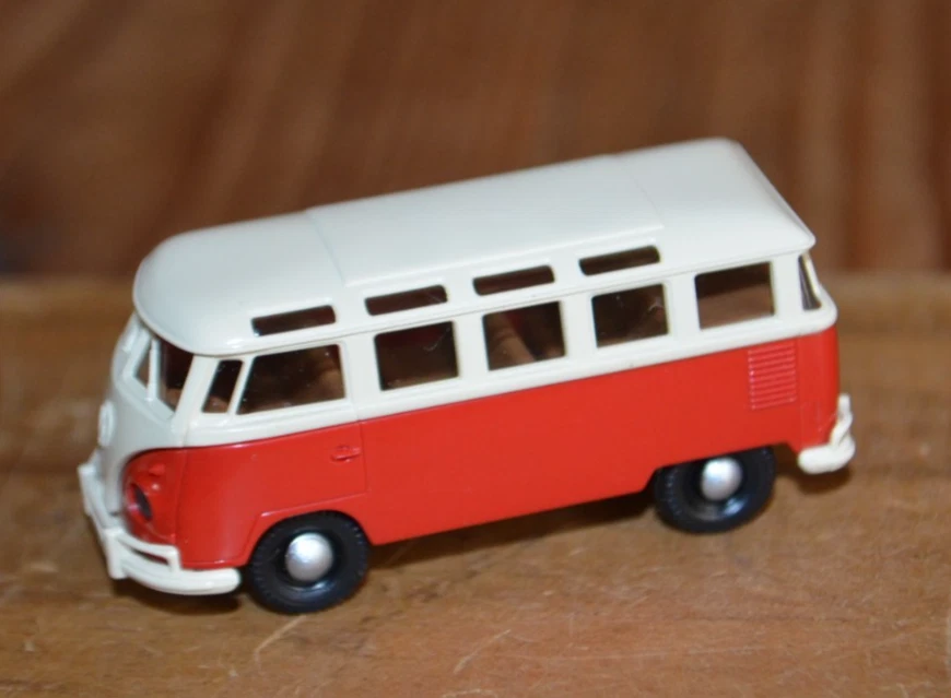 Autobús vintage Brekina Volkswagen VW de 23 ventanas escala HO 1:87 Foto 4 de 4