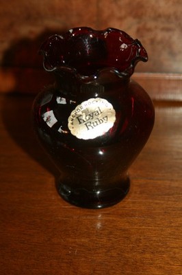 ROYAL RUBY   ANCHOR HOCKING Vase rubinrot VINTAGE   USA