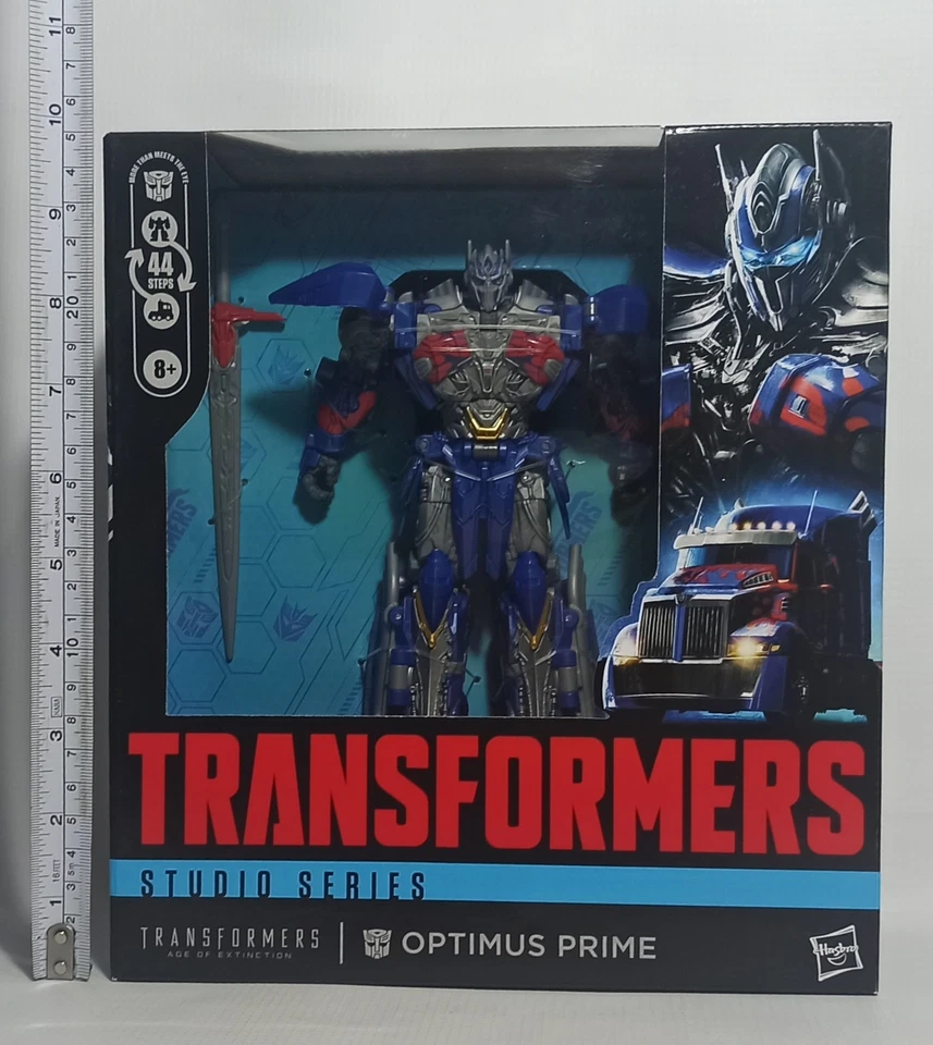 HASBRO 2025 TRANSFORMERS STUDIO SERIES OPTIMUS PRIME AOE LEADER CLASS MISB - Image 2 of 4