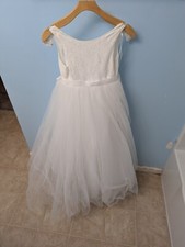 Flower Girl Dress. Size 8. Only Worn Once.