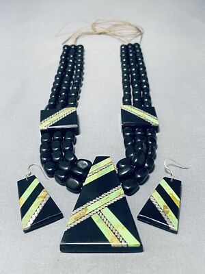 THE MOST UNIQUE SANTO DOMINGO GASPEITE JET BLACK STONE NECKLACE