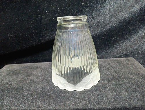 3 Clear Glass Replacement Shade Ribbed Frosted Floral Edge pendant globe - Picture 4 of 6