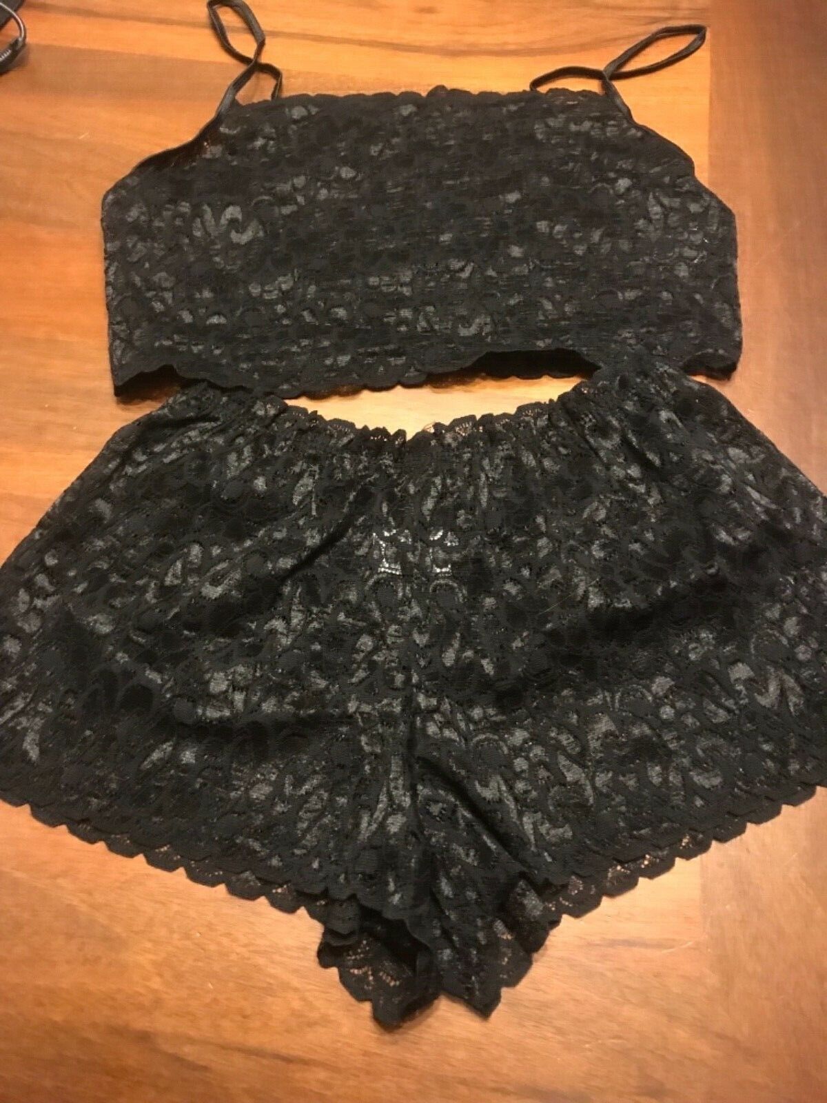 petra fashions lacey lingerie size large black or pink