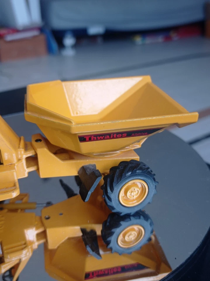 JOAL THWAITES DUMPER 5TON 1:35 PARI AL NUOVO PRESSOFUSO GIOCATTOLO DA COLLEZIONE - Immagine 3 di 4