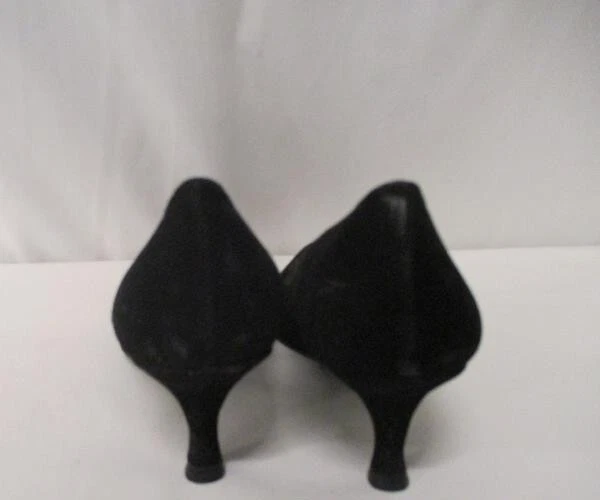 Zapatos de salón Stuart Weitzman para mujer de gamuza con punta en punta negros talla 8 M tacón de gatito Foto 4 de 4