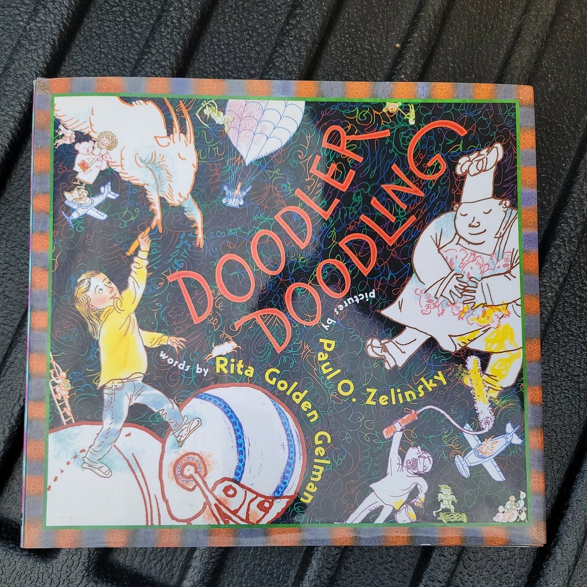 Doodler Doodling 9780688166458| - Main Image