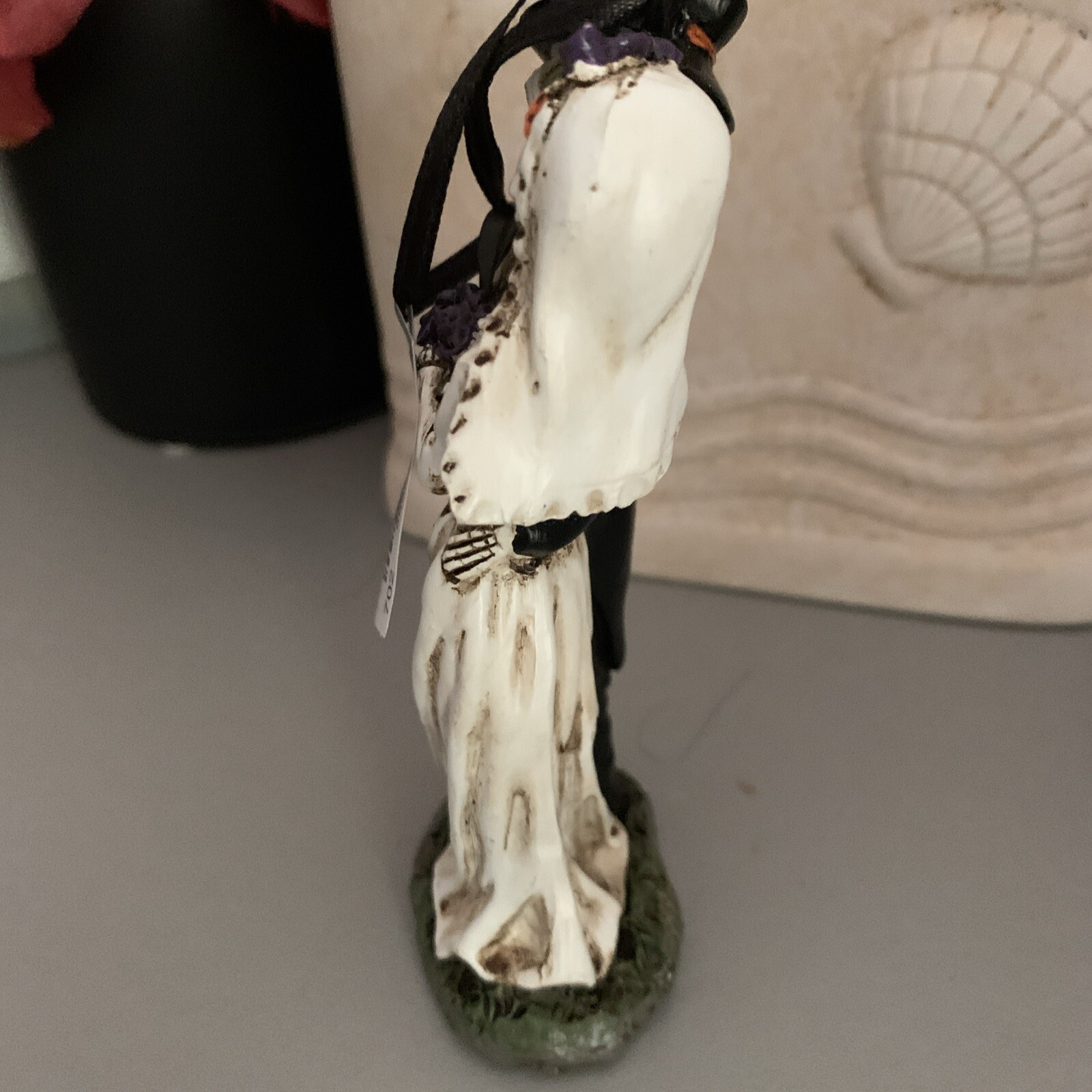 Picture 4 of 6