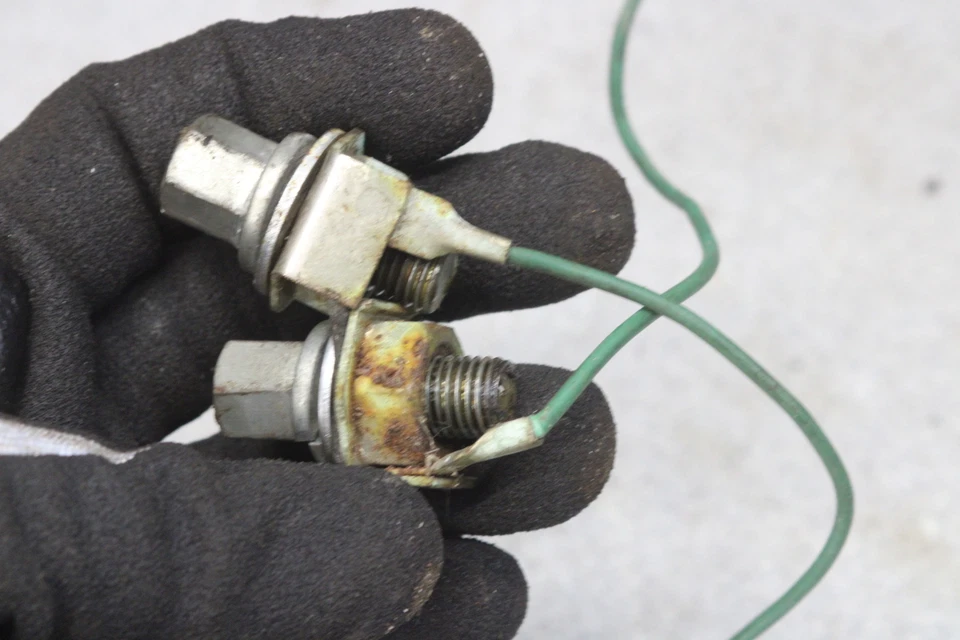 1976 Honda CB550F CB550 F Super Sport MONTAGENS DE FAROL TERRENO R15-0891.SK - Imagem 4 de 4