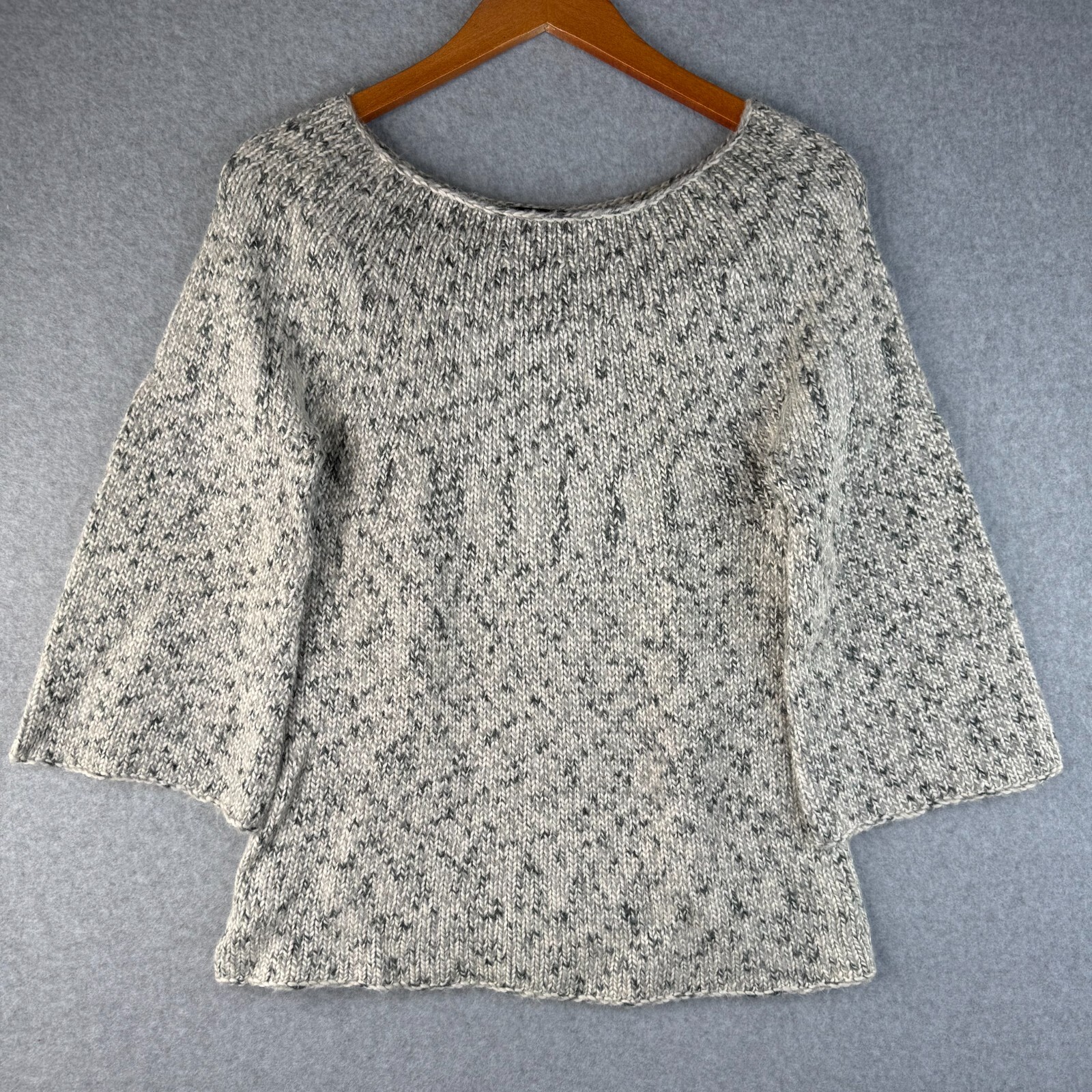 Y2K BCBG Grey Chunky Knit  Pullover Wool Sweater Size M Cottage Core Cozy Size M