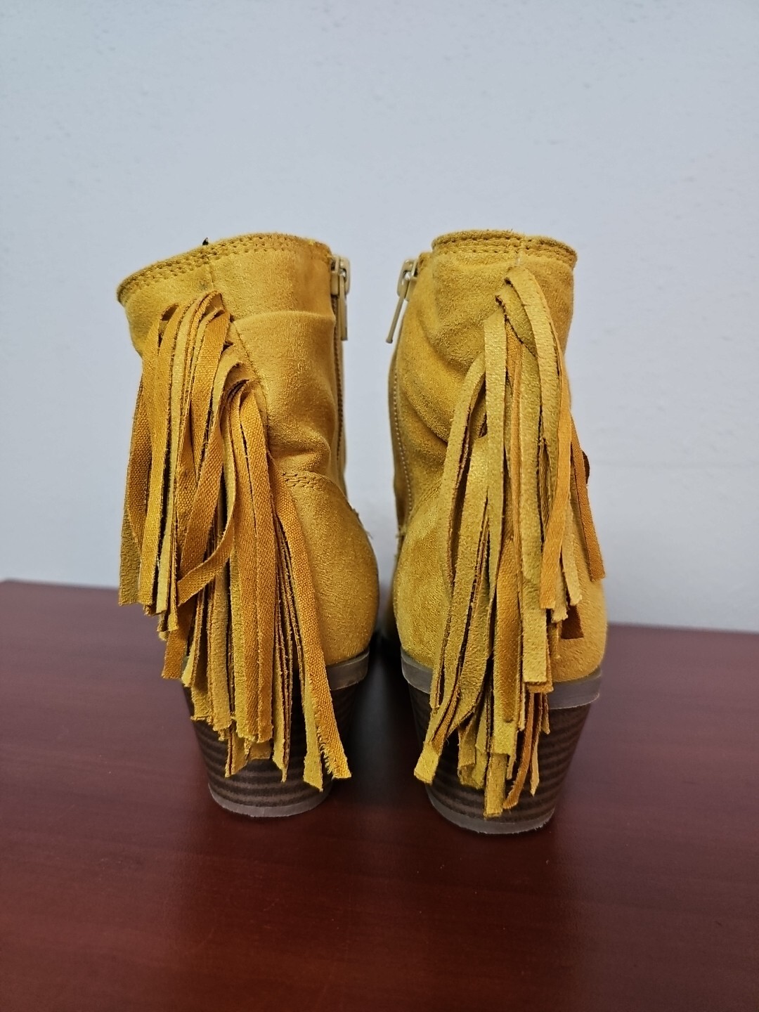 NOT RATED Women's Boots Yellow Color Upper Fabric Zipper Fringe Back.Size 7.5