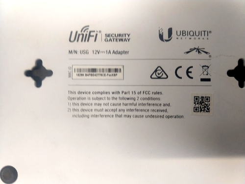Routeur Gigabit filaire Ubiquiti UniFi Security Gateway USG avec alimentation (12a/b1) - Photo 2 sur 2