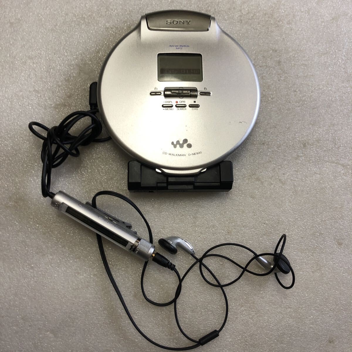 SONY D-NE920 Walkman ポータブルCDプレーヤー SONY D-NE920 Portable CD Walkman player MP3 Equalizer