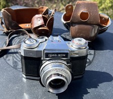 Zeiss Ikon Contaflex S Matic 35mm Film Camera w Case  Filters