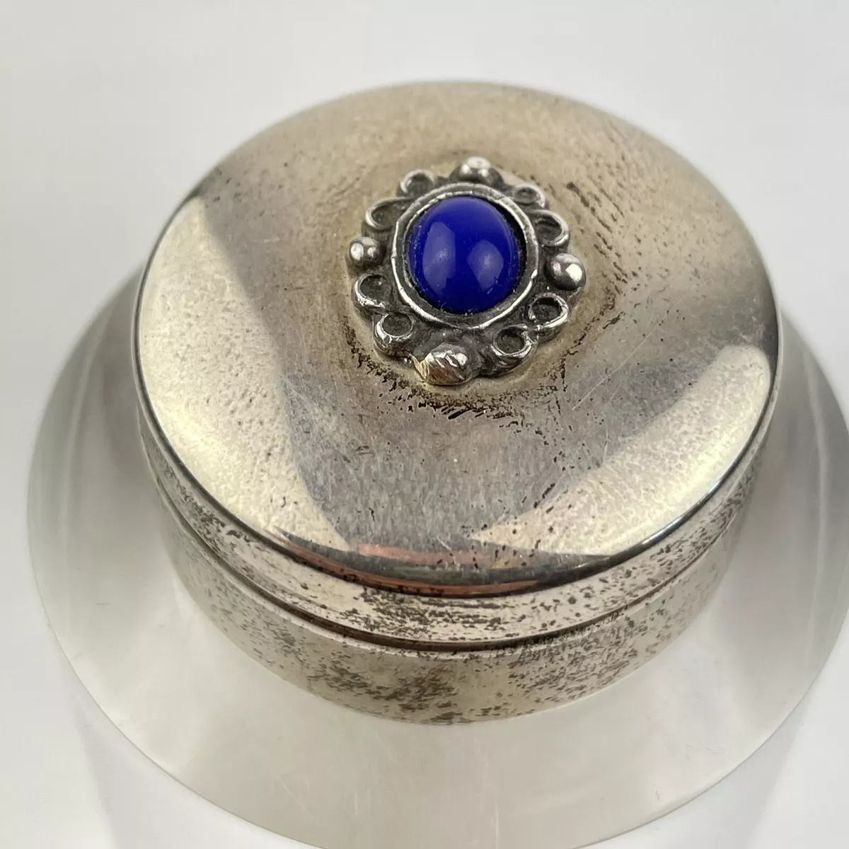 Silver round box clearance