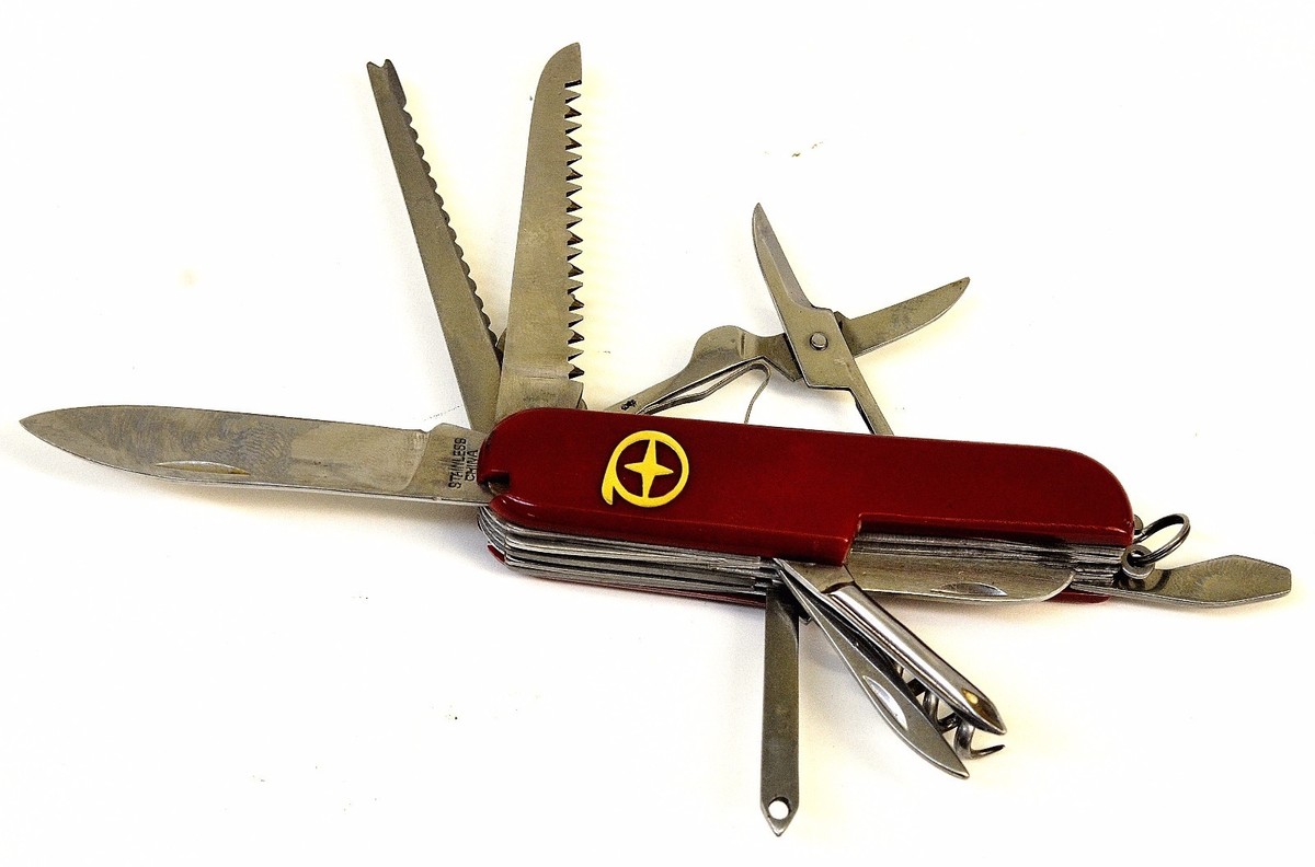 朱*構様 スイス アーミーナイフ〈未使用品 レッド〉 朱*構様 スイス アーミーナイフ〈未使用品 レッド〉 VICTORINOX
