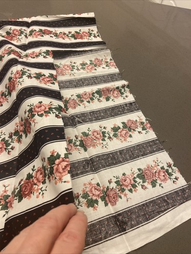 Cranston print Work fabric roses, floral country cottage pattern 70” Long 36” W - Picture 7 of 9