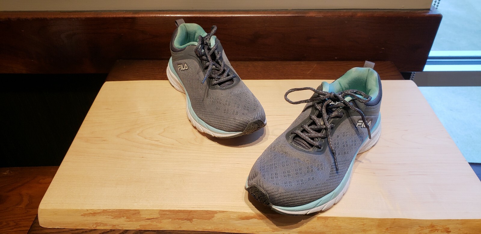 fila womens memory foam outreach athletic shoe