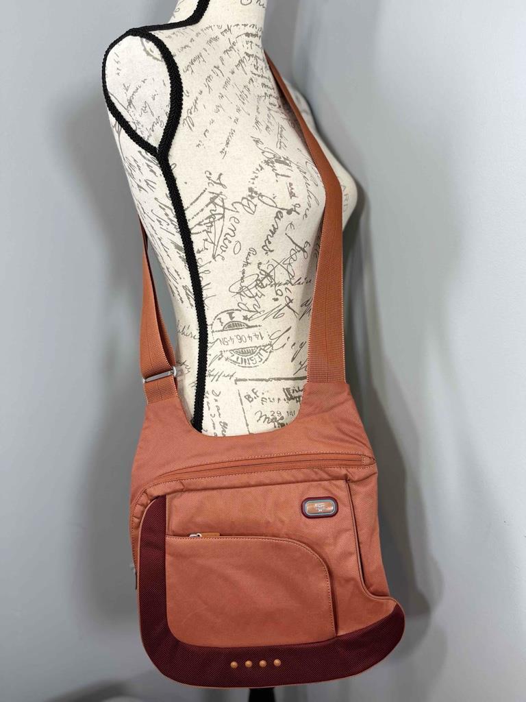 バッグ 2000s TUMI T-Tech crossbody bag 2000s TUMI T-Tech crossbody bag
