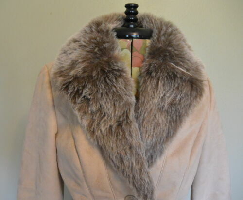 Écharpe En Fausse Fourrure Beige Pour Femme – Monoprix – Style Douillet Hiver