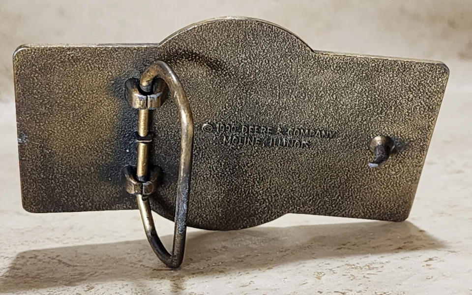 复古 John Deere Day 1991 新潮流老朋友皮带扣 - 3.5 英寸黄铜 — 第 3/4 张图片